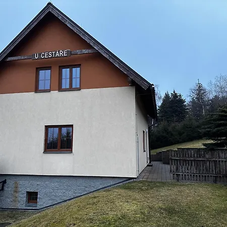 Chata U Cestare Lägenhet Loučná pod Klínovcem